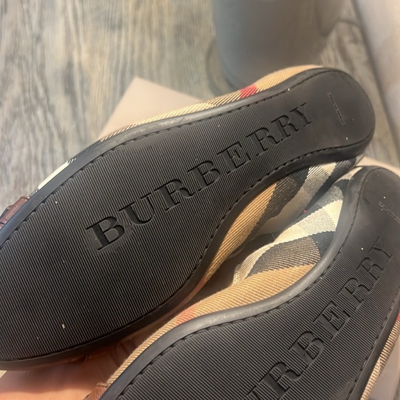 BURBERRY CHECK PATTERN BALLET FLATS, excellent condition, size 42 - Picture 3 of 9